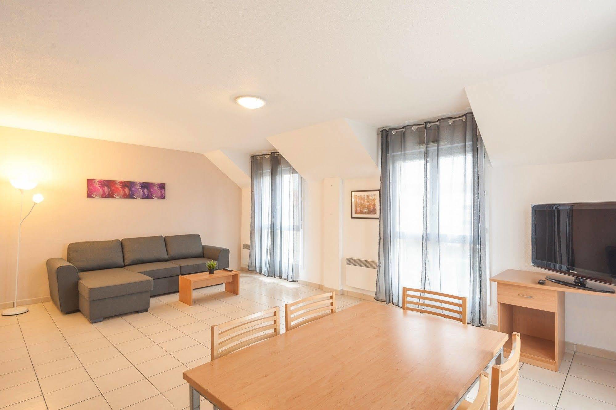 City Residence Marne-La-Vallee-Bry-Sur-Marne ノワジー＝ル＝グラン エクステリア 写真